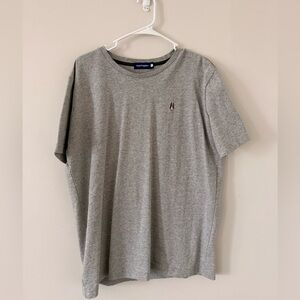 Hush Puppies Logo Tee -
Gray